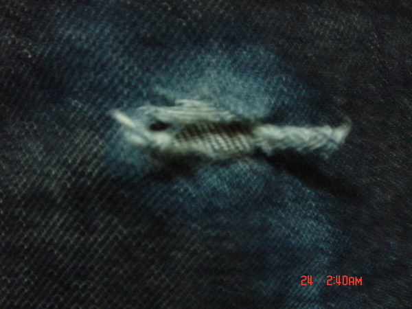 EVISU NO.2 = =破了個洞