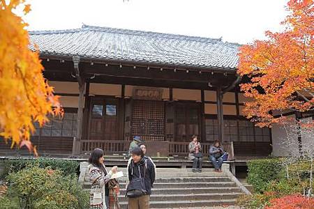 caption.jpg caption.jpg