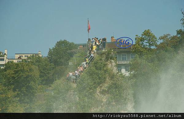 1735767772 1735767772