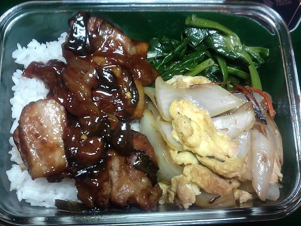 蔥燒排骨便當