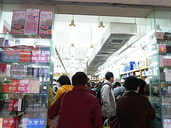 人潮洶湧.JPG 人潮洶湧.JPG