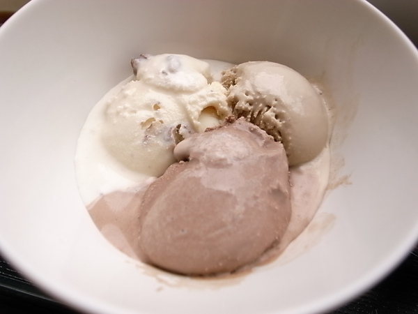 晶華Haagen-Dazs冰淇淋.JPG