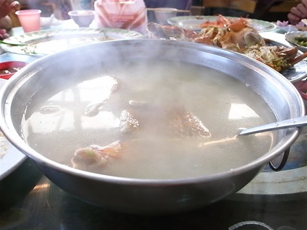 梧棲漁市加納魚湯.JPG 梧棲漁市加納魚湯.JPG