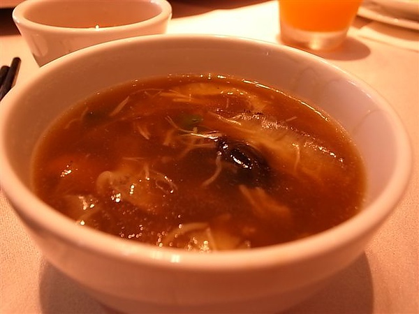 紅豆食府魚翅湯.JPG