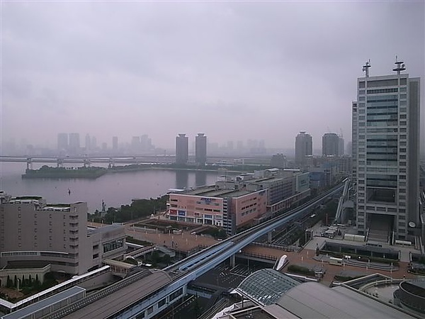 房間窗外的日景.JPG 房間窗外的日景.JPG