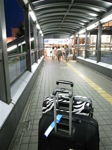 台場美麗殿前的地鐵.JPG 台場美麗殿前的地鐵.JPG