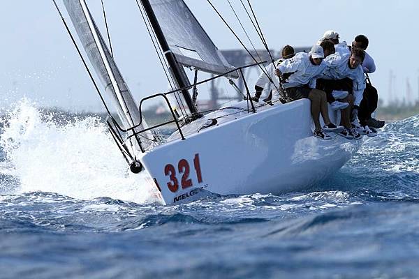 512f96edc5923_Melges+32+Robertissima-1_Joy 512f96edc5923_Melges+32+Robertissima-1_Joy