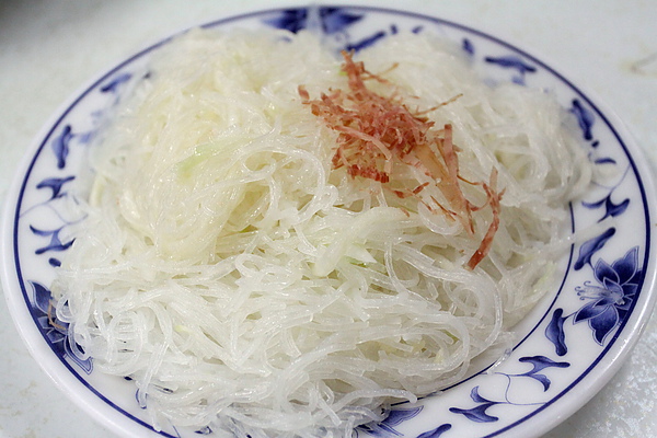 台北和平東路‧台電勵進酸菜白肉鍋