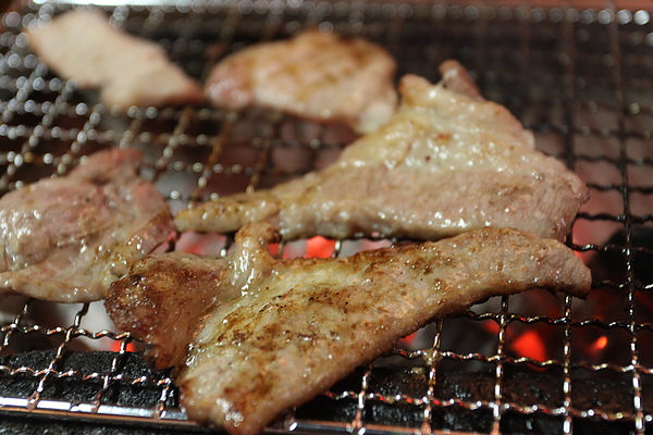 台北內湖路‧嗆燒日式燒肉吃到飽