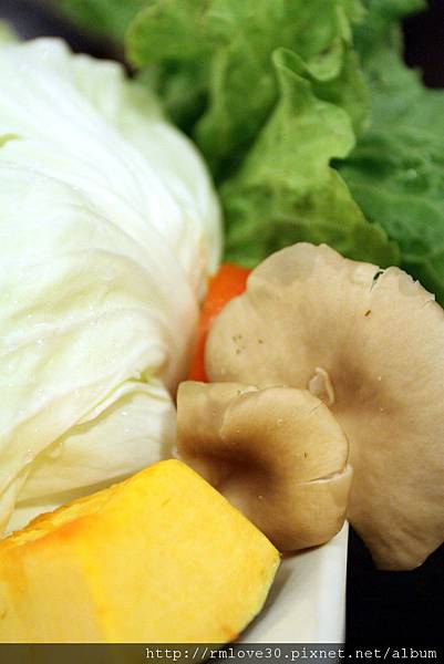 東區‧超高C/P味自慢火鍋吃到飽