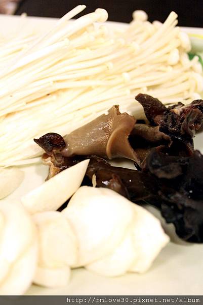 東區‧超高C/P味自慢火鍋吃到飽