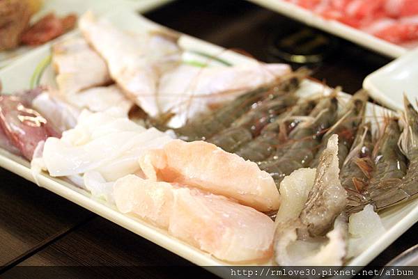 東區‧超高C/P味自慢火鍋吃到飽