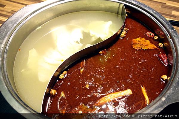 東區‧精品牛肉洛神賦麻辣極品鴛鴦