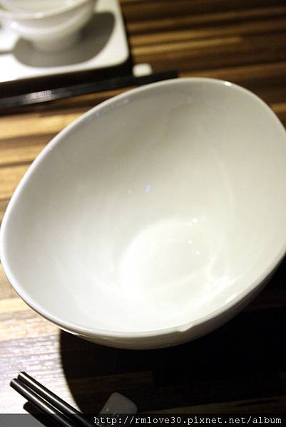 東區‧精品牛肉洛神賦麻辣極品鴛鴦