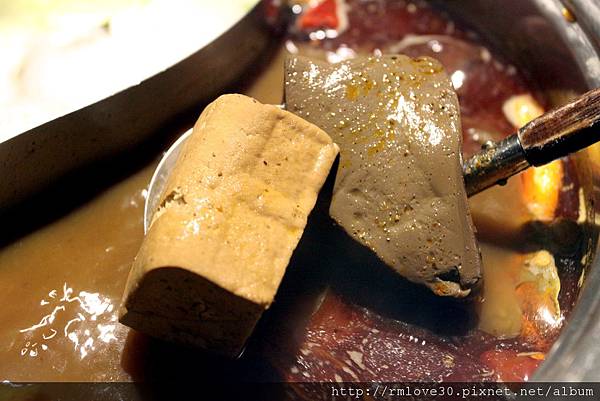 東區‧精品牛肉洛神賦麻辣極品鴛鴦