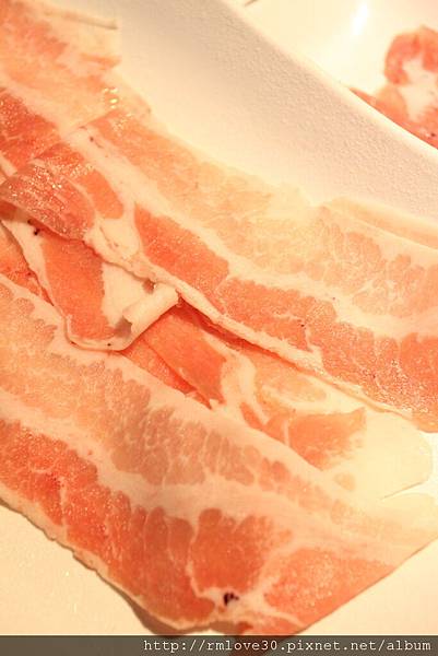 東區‧精品牛肉洛神賦麻辣極品鴛鴦