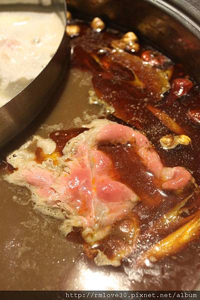 東區‧精品牛肉洛神賦麻辣極品鴛鴦