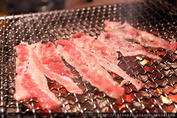 大直‧古式台味有間客棧燒肉吃到飽