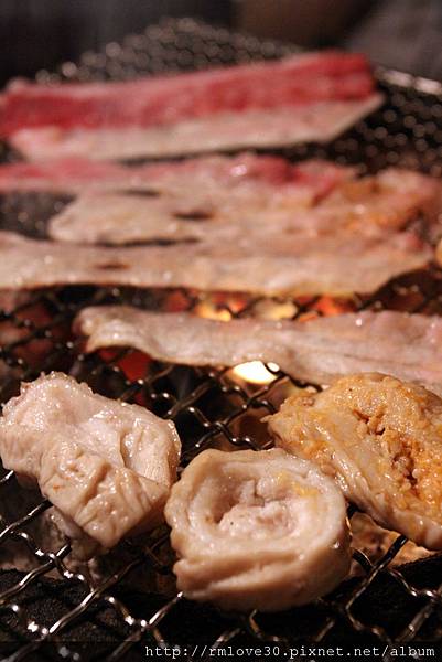 大直‧古式台味有間客棧燒肉吃到飽