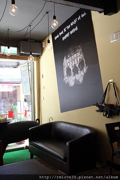 東區‧創意台義料理豬跳舞小餐館