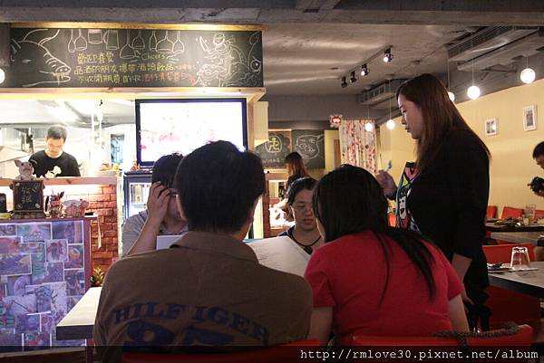 東區‧創意台義料理豬跳舞小餐館