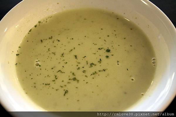 東區‧創意台義料理豬跳舞小餐館