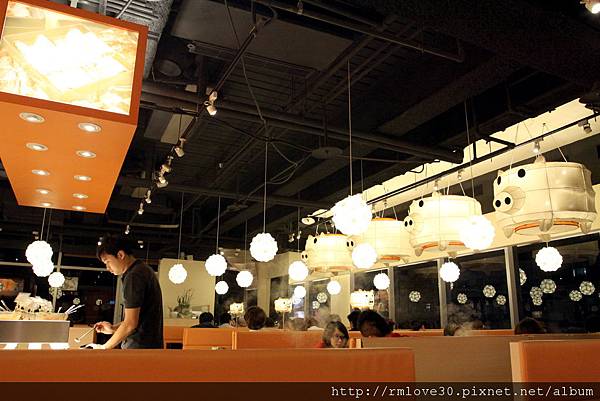 忠孝東路‧三訪麻辣一村仍有進步