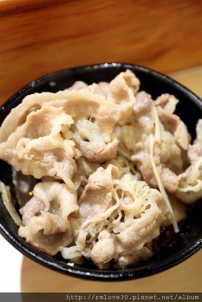 忠孝東路‧三訪麻辣一村仍有進步