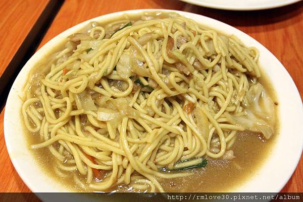 長安東路‧味香量少臨洋港熱炒