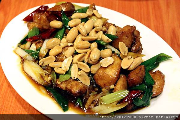 長安東路‧味香量少臨洋港熱炒