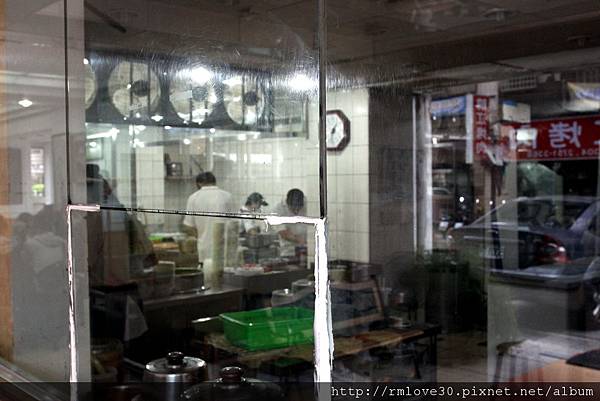 光復南路‧24小時江家黃牛肉麵