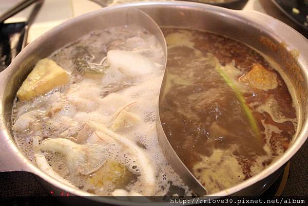 西門町‧高CP絕對飽的鍋爸鴛鴦鍋