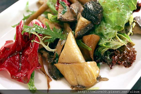 IMG_4992.jpg IMG_4992.jpg