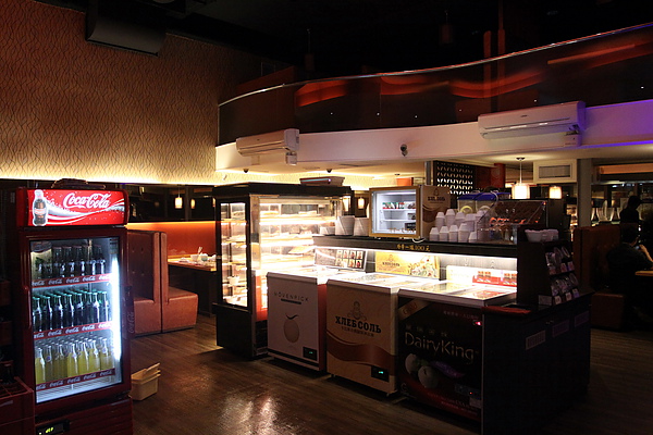 台北內湖路‧濃醇小蒙牛麻辣養身鍋