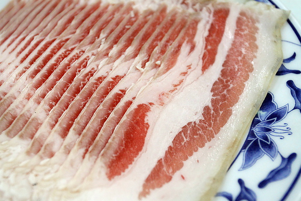 台北和平東路‧台電勵進酸菜白肉鍋