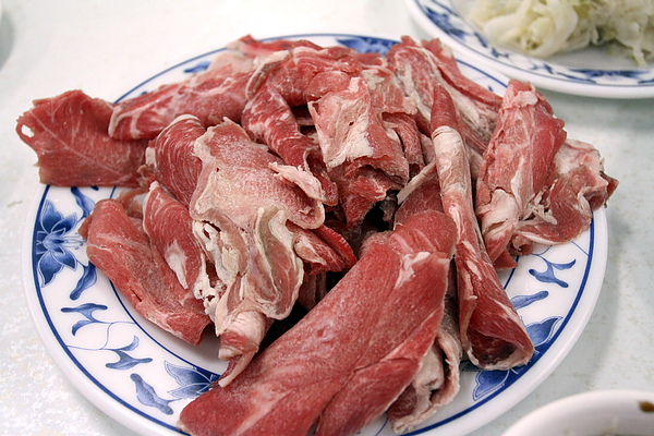 台北和平東路‧台電勵進酸菜白肉鍋