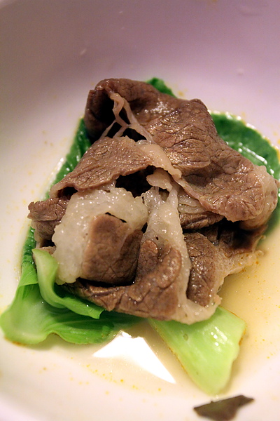 台北內湖路‧濃醇小蒙牛麻辣養身鍋