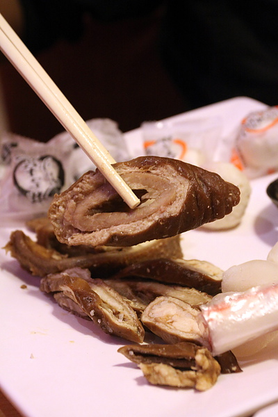 台北內湖路‧濃醇小蒙牛麻辣養身鍋