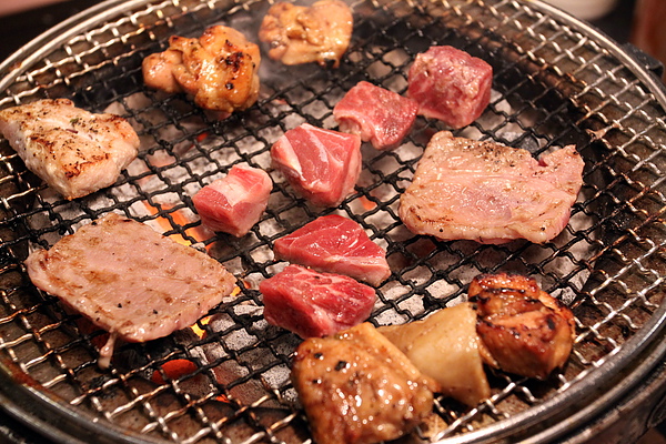 艋舺大道‧出一張嘴宵夜吃到飽