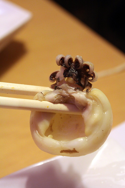 台北內湖路‧濃醇小蒙牛麻辣養身鍋