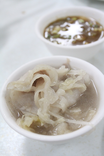 台北和平東路‧台電勵進酸菜白肉鍋