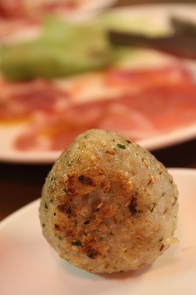 台北內湖路‧嗆燒日式燒肉吃到飽