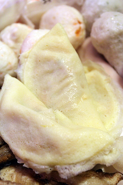 台北內湖路‧濃醇小蒙牛麻辣養身鍋