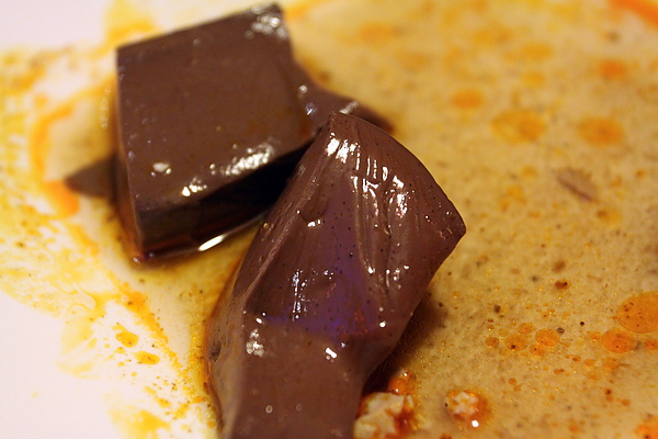 台北內湖路‧濃醇小蒙牛麻辣養身鍋