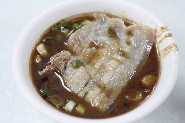 台北和平東路‧台電勵進酸菜白肉鍋