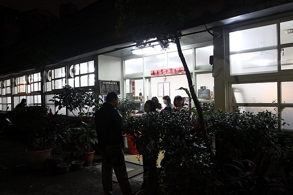 台北和平東路‧台電勵進酸菜白肉鍋