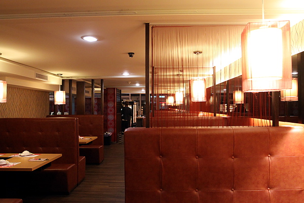 台北內湖路‧濃醇小蒙牛麻辣養身鍋