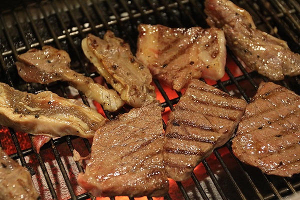 台北南京東路‧初訪九斤二無煙燒烤