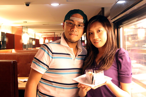 台北內湖路‧濃醇小蒙牛麻辣養身鍋