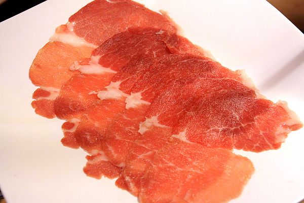 台北內湖路‧濃醇小蒙牛麻辣養身鍋